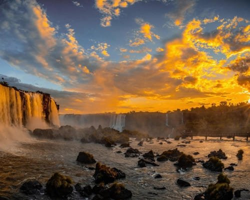 Por-do-Sol-nas-Cataratas Por-do-Sol-Nas-Cataratas-do-Iguacu