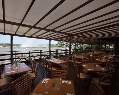 Almoço-nas-Cataratas-do-Iguacu